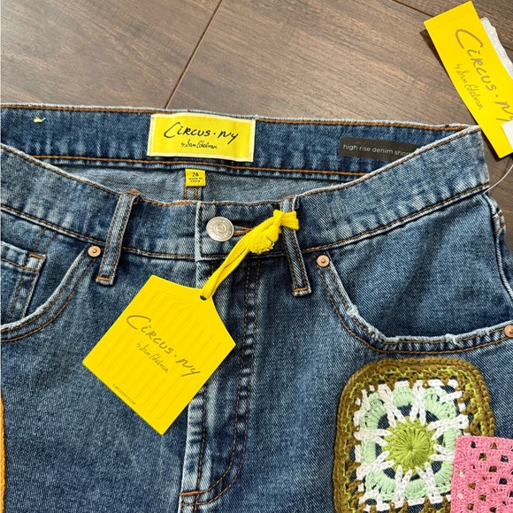 Circus By Sam Edelman Shorts - Picture 4 of 4